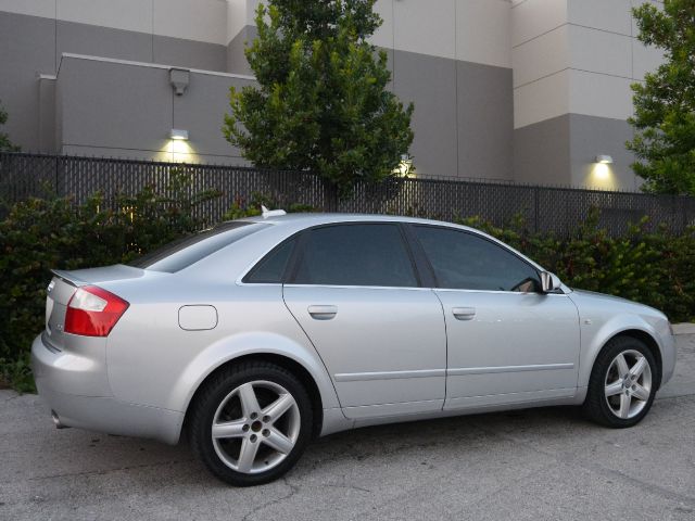 Audi A4 2005 photo 4