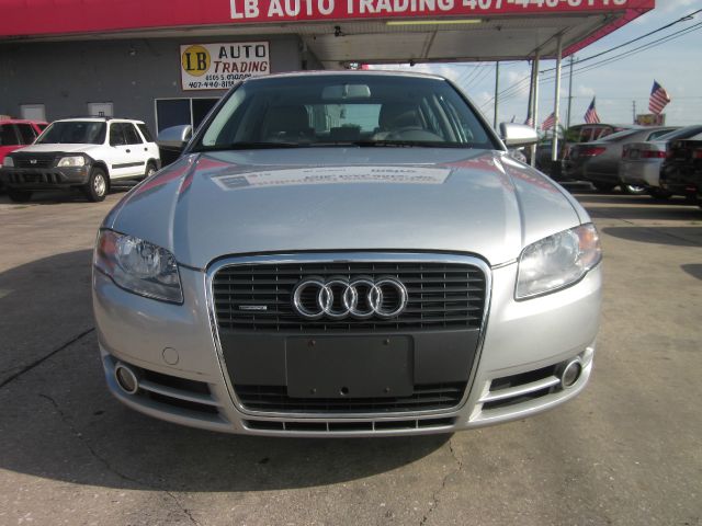 Audi A4 2005 photo 2