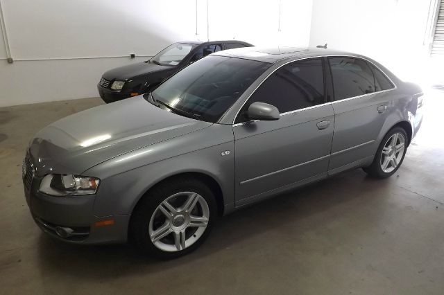 Audi A4 2006 photo 2