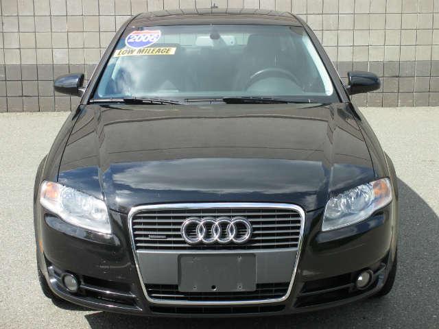 Audi A4 2006 photo 2