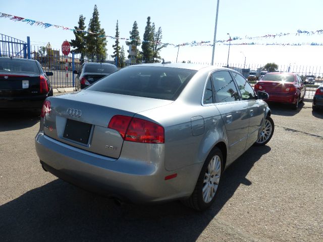 Audi A4 2006 photo 6