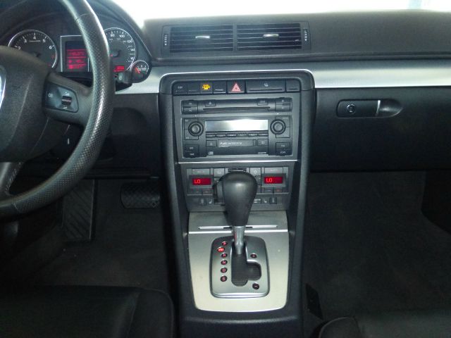 Audi A4 2006 photo 9