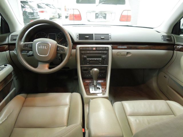 Audi A4 2006 photo 1