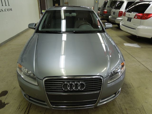 Audi A4 2006 photo 4