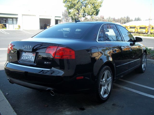 Audi A4 2006 photo 4