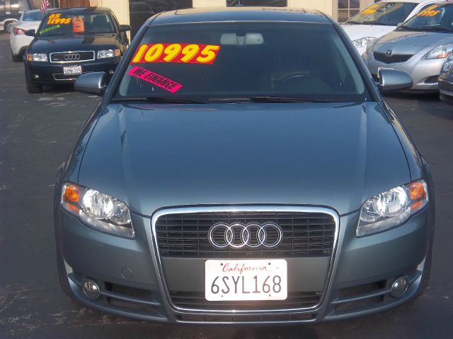 Audi A4 2006 photo 2