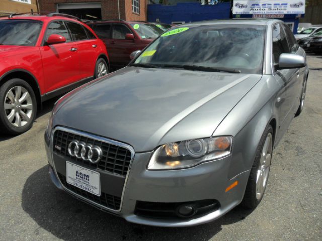 Audi A4 2006 photo 2