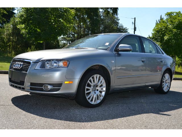 Audi A4 2006 photo 2