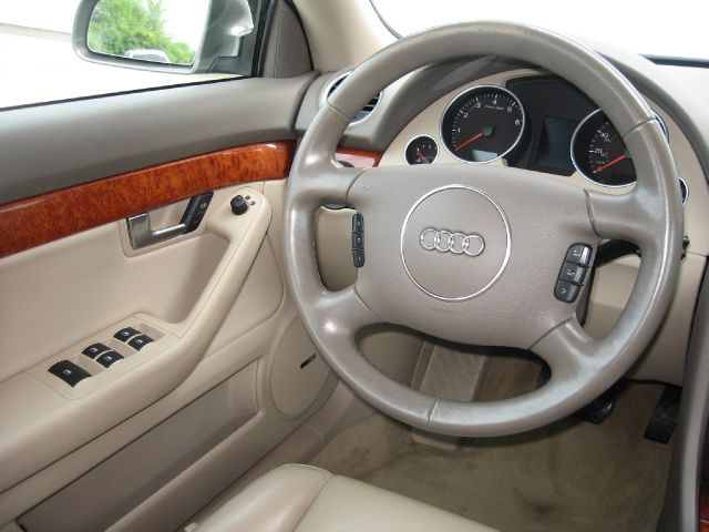 Audi A4 2006 photo 16