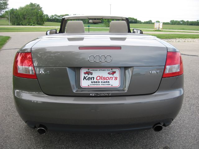 Audi A4 2006 photo 21