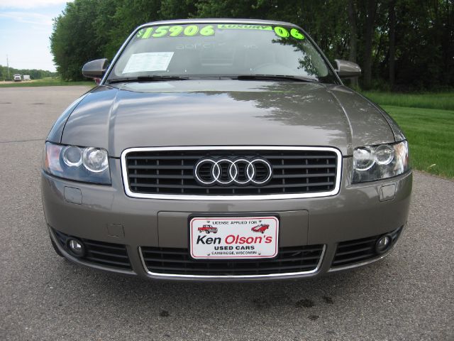 Audi A4 2006 photo 25