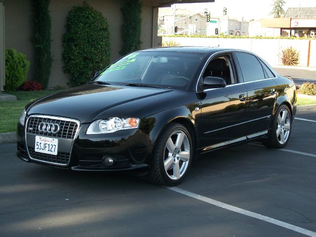 Audi A4 2006 photo 13