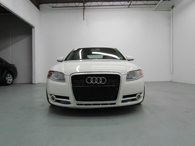 Audi A4 2006 photo 2