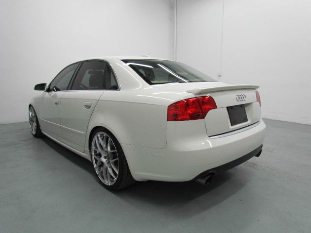 Audi A4 2006 photo 4