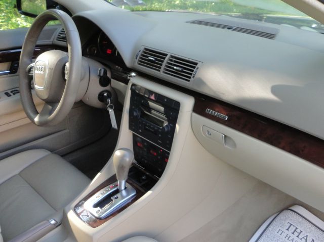 Audi A4 2006 photo 16