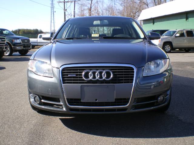 Audi A4 2006 photo 2