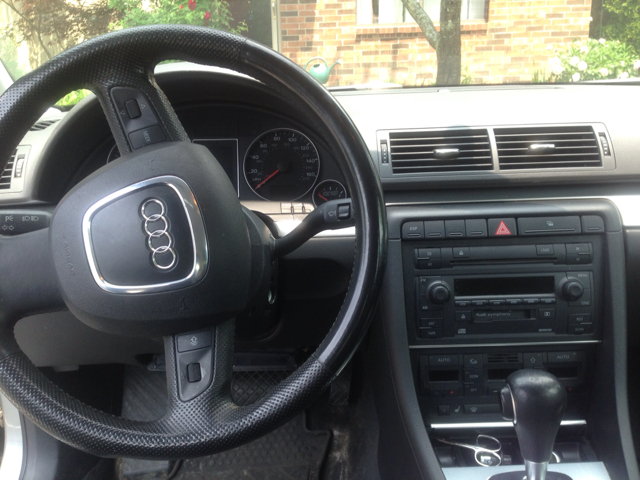 Audi A4 2006 photo 2