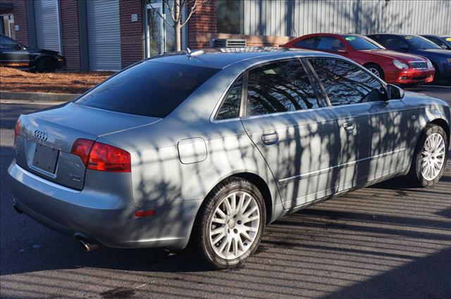 Audi A4 2006 photo 23