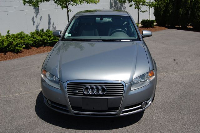 Audi A4 2006 photo 2