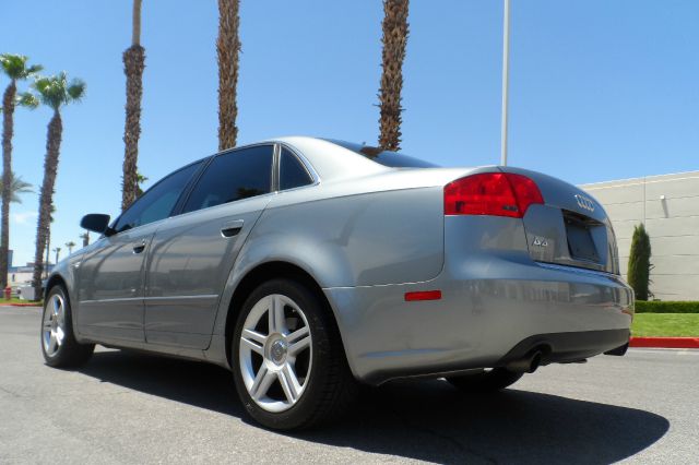 Audi A4 2006 photo 2