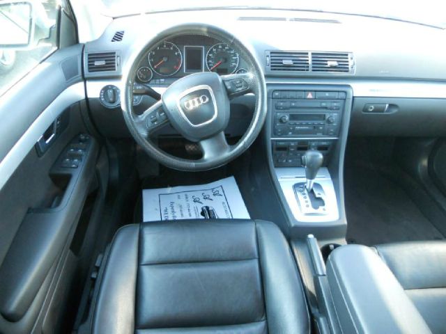 Audi A4 2006 photo 2