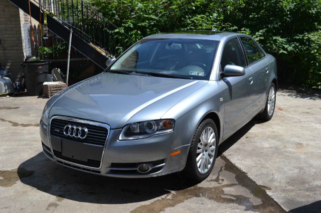 Audi A4 2006 photo 2