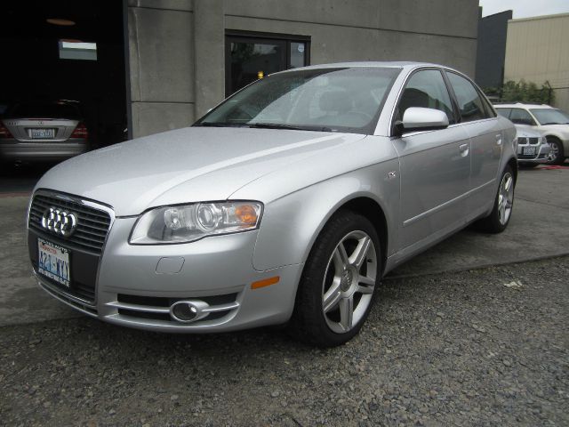 Audi A4 2WD Coupe Sedan