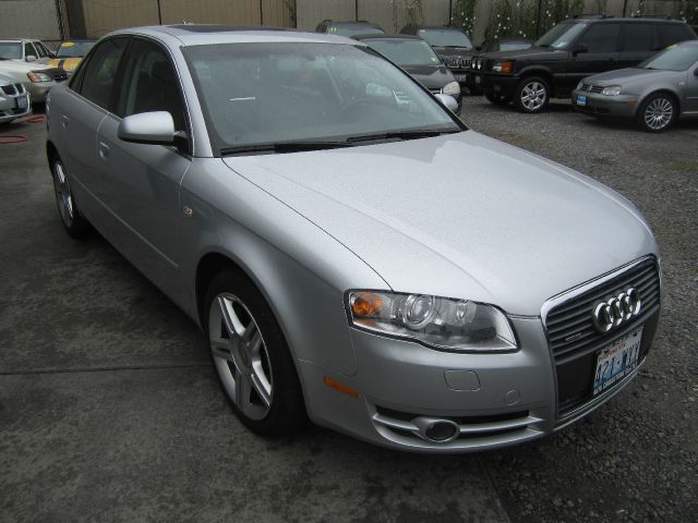 Audi A4 2006 photo 2