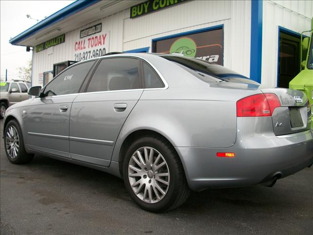 Audi A4 2006 photo 2