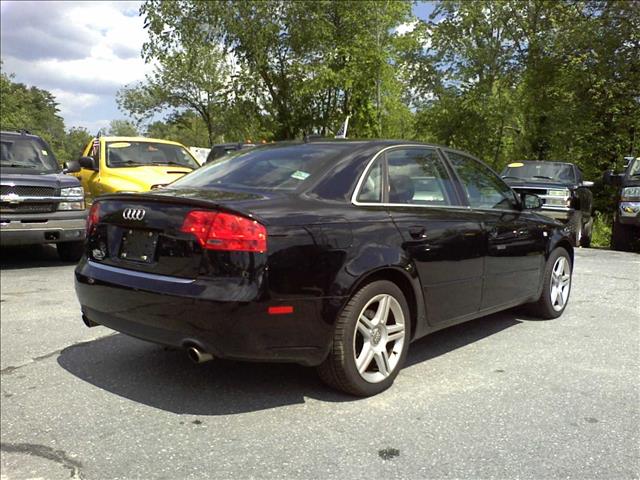 Audi A4 2006 photo 2