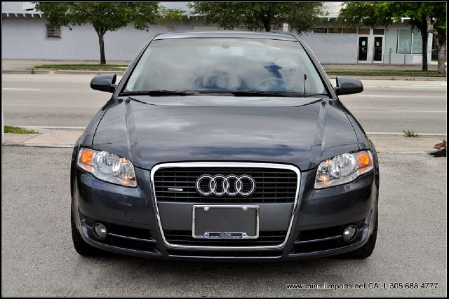 Audi A4 2006 photo 2