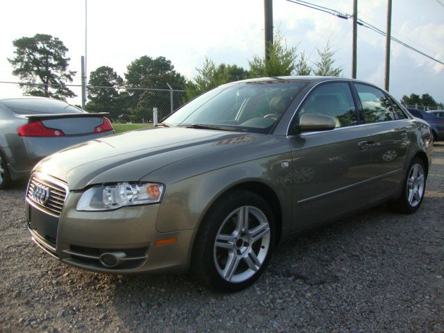 Audi A4 2006 photo 2