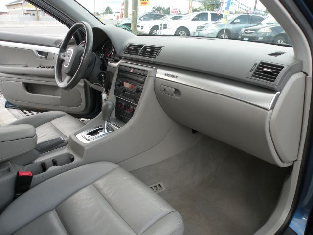 Audi A4 2006 photo 15