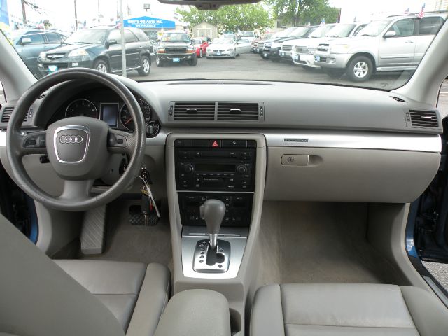 Audi A4 2006 photo 16