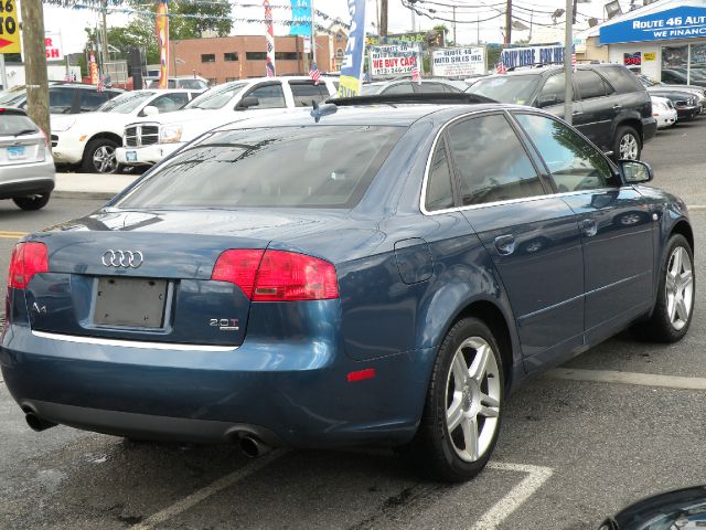 Audi A4 2006 photo 22