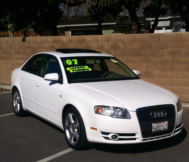 Audi A4 2007 photo 2