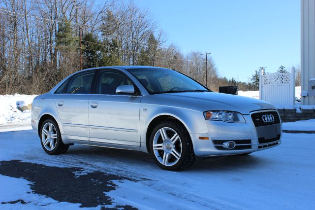 Audi A4 2007 photo 2