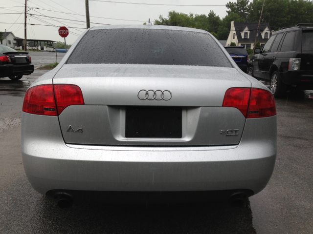 Audi A4 2007 photo 2