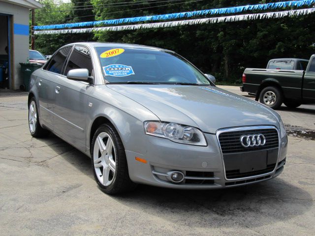 Audi A4 2007 photo 4