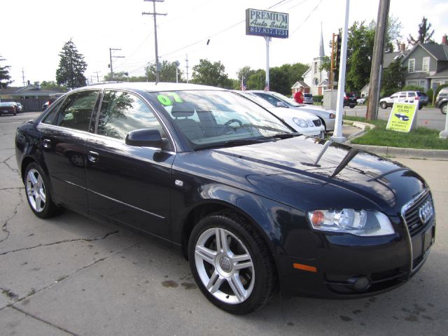 Audi A4 2007 photo 2