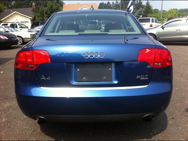 Audi A4 2007 photo 4