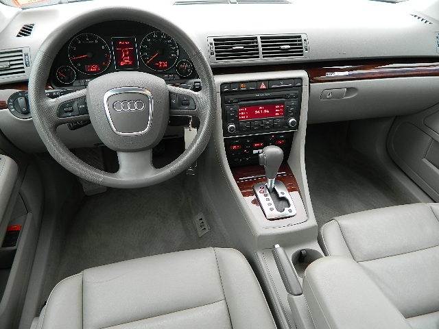 Audi A4 2007 photo 2