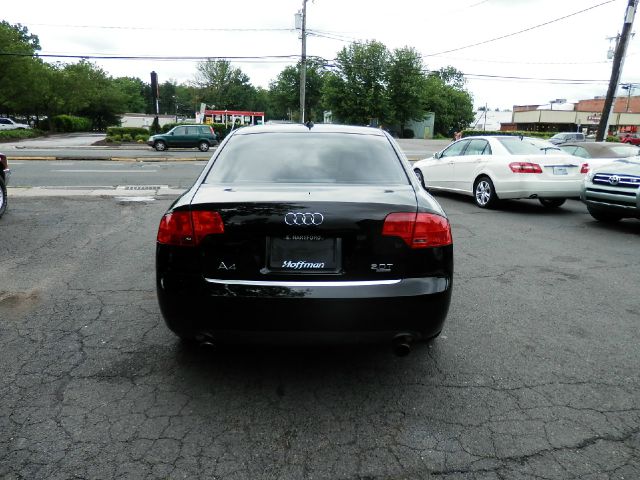 Audi A4 2007 photo 4