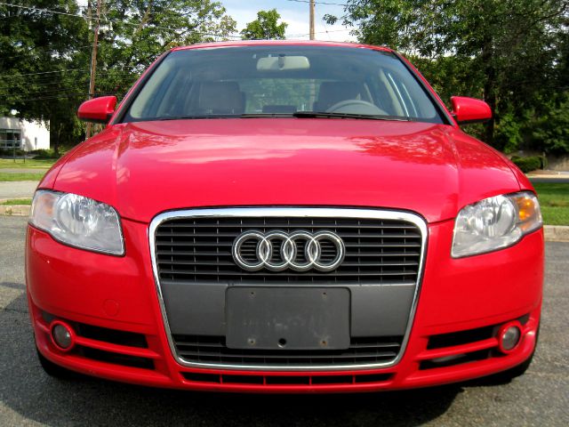 Audi A4 2007 photo 2