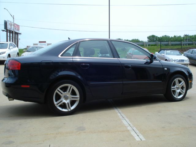 Audi A4 2007 photo 2