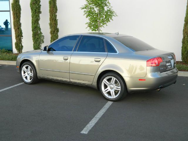 Audi A4 2007 photo 2