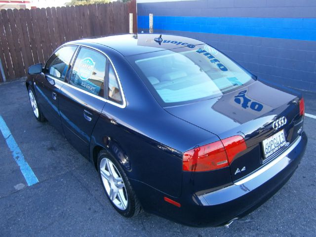 Audi A4 2007 photo 18