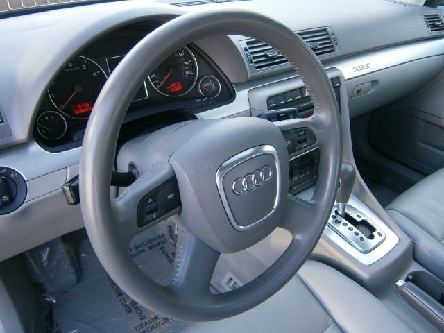 Audi A4 2007 photo 25