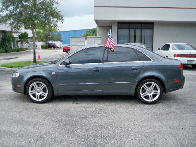 Audi A4 LT 4X4 Dually Sedan