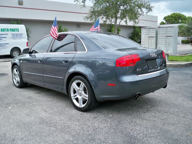 Audi A4 2007 photo 2